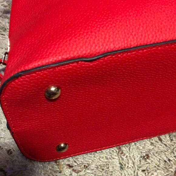 Red Leather satchel handbag with longstrap - Picture 7 of 7